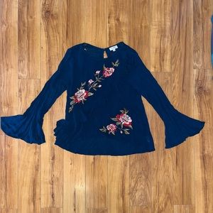 Floral bell sleeve blouse